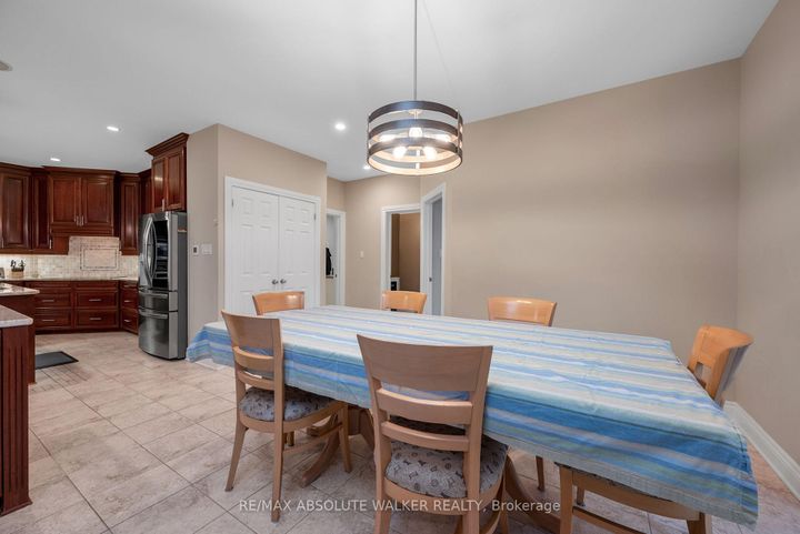 Photo 12 at 11 Tradewinds Drive, Nepean (Barrhaven East), Ottawa