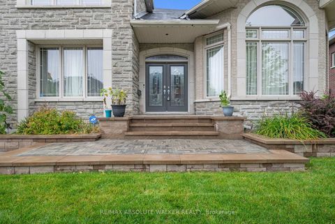 Photo 3 at 11 Tradewinds Drive, Nepean (Barrhaven East), Ottawa