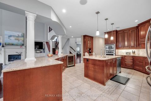 Photo 10 at 11 Tradewinds Drive, Nepean (Barrhaven East), Ottawa