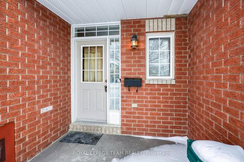 Photo 1 at 7 Chantilly Gate, Stittsville (North), Stittsville