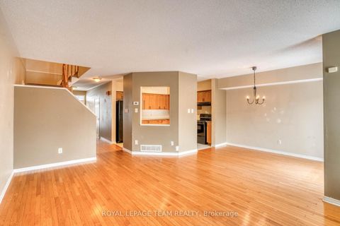 Photo 8 at 7 Chantilly Gate, Stittsville (North), Stittsville