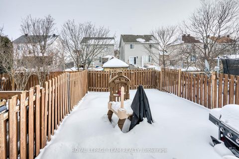 Photo 21 at 7 Chantilly Gate, Stittsville (North), Stittsville