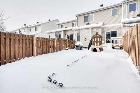 Photo 23 at 7 Chantilly Gate, Stittsville (North), Stittsville