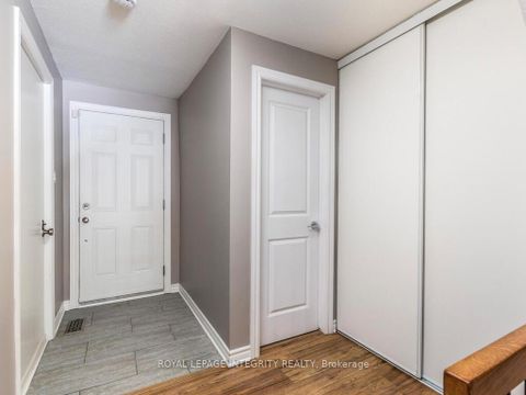 Photo 2 at 14 - 146 Valley Stream Drive, Nepean (Leslie Park), Ottawa