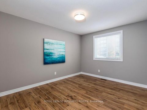 Photo 23 at 14 - 146 Valley Stream Drive, Nepean (Leslie Park), Ottawa