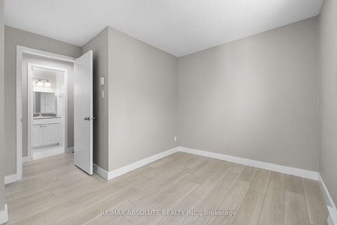 Photo 28 at 73B - 750 St. Andre Drive, Hiawatha Park/Convent Glen, Orleans