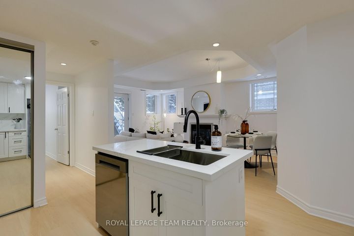 Photo 10 at 2 - 369 Paseo Private, Nepean (Centrepointe), Ottawa