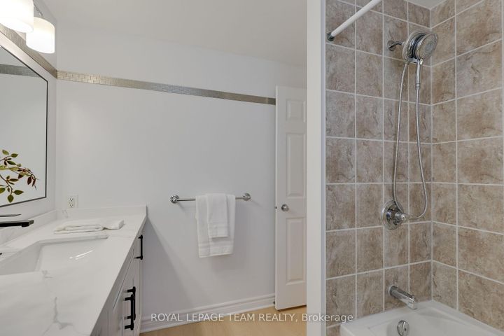 Photo 32 at 2 - 369 Paseo Private, Nepean (Centrepointe), Ottawa
