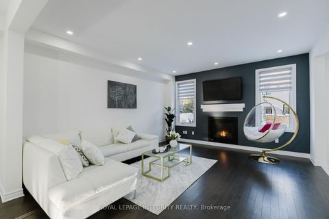 Photo 5 at 719 Samantha Eastop Avenue, Stittsville (North), Stittsville