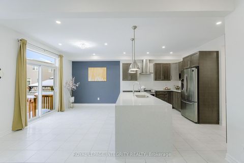 Photo 10 at 719 Samantha Eastop Avenue, Stittsville (North), Stittsville