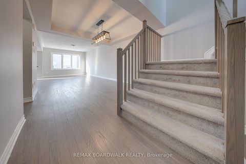 Photo 6 at 132 Conifer Creek Circle, Emerald Meadows/Trailwest, Kanata