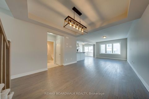 Photo 9 at 132 Conifer Creek Circle, Emerald Meadows/Trailwest, Kanata