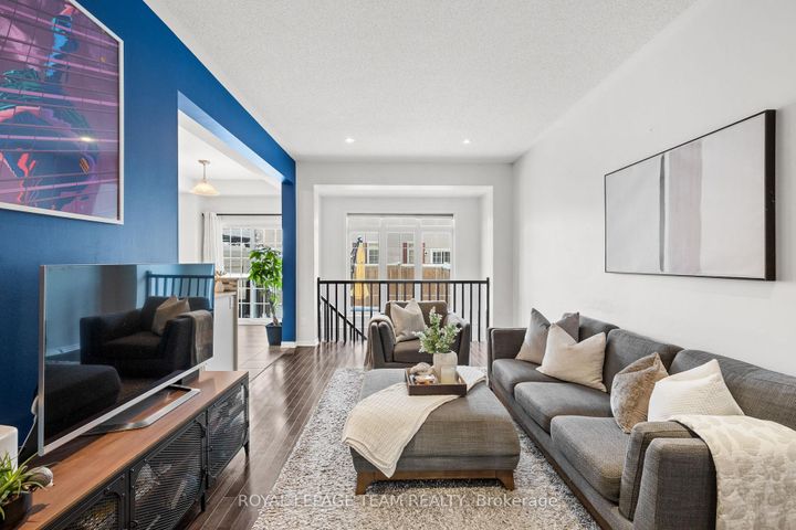 Photo 9 at 102 Lochnaw Private, Nepean (Stonebridge), Ottawa