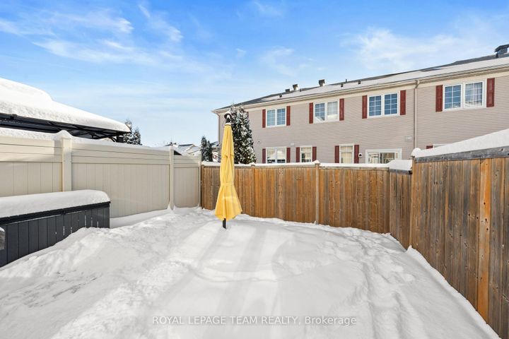 Photo 48 at 102 Lochnaw Private, Nepean (Stonebridge), Ottawa