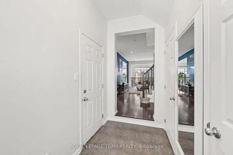 Photo 4 at 102 Lochnaw Private, Nepean (Stonebridge), Ottawa