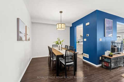 Photo 6 at 102 Lochnaw Private, Nepean (Stonebridge), Ottawa