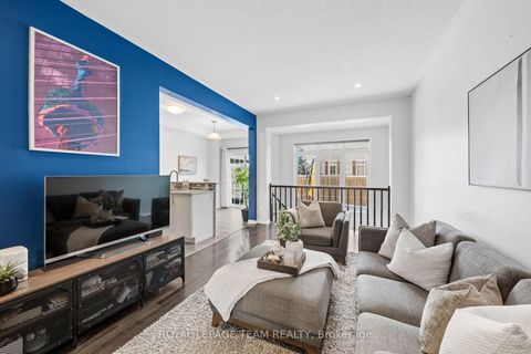 Photo 10 at 102 Lochnaw Private, Nepean (Stonebridge), Ottawa