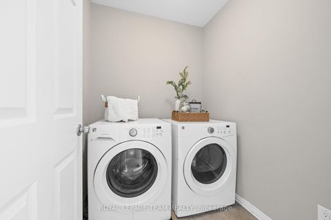 Photo 34 at 102 Lochnaw Private, Nepean (Stonebridge), Ottawa