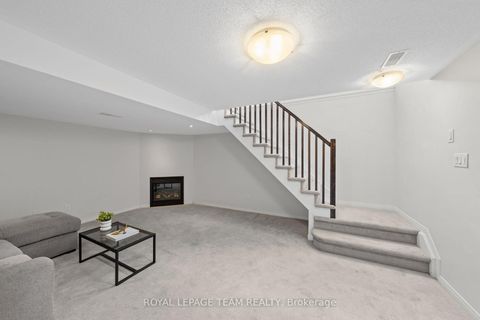 Photo 42 at 102 Lochnaw Private, Nepean (Stonebridge), Ottawa