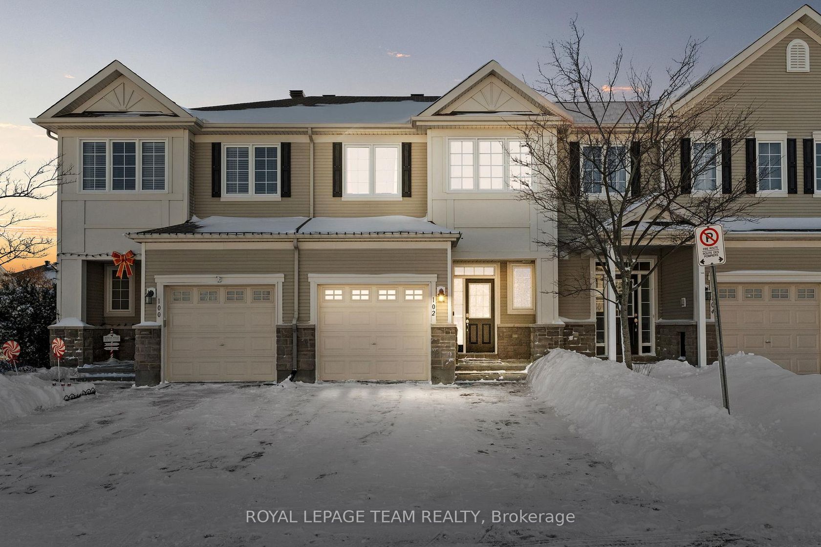 102 Lochnaw Private, Nepean (Stonebridge), Ottawa 