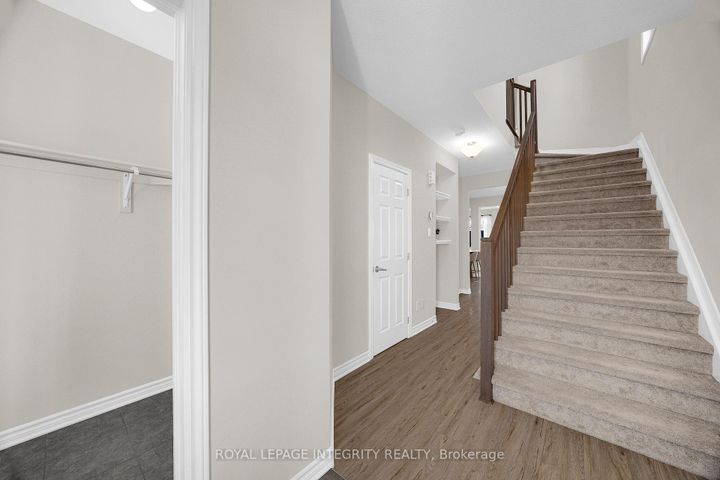 Photo 4 at 215 Merak Way, Nepean (Half Moon Bay), Ottawa