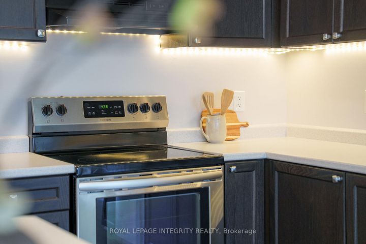 Photo 14 at 215 Merak Way, Nepean (Half Moon Bay), Ottawa