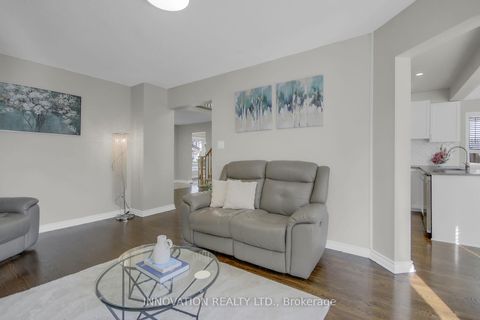 Photo 12 at 76 Chickasaw Crescent, Bridlewood, Kanata