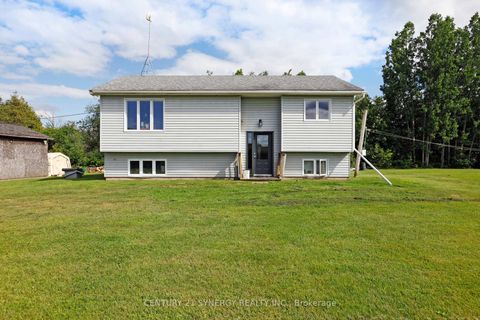 Photo 4 at 387 Kerford Road, Merrickville/Wolford Twp, Merrickville