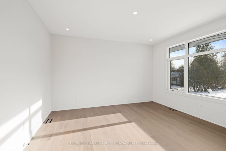 Photo 37 at 93 LOTTA Avenue, Nepean (Meadowlands/St. Claire Gardens), Ottawa