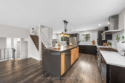 Photo 12 at 12 BUTTERFIELD Road, Munster, Stittsville