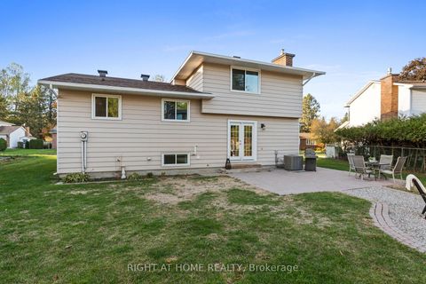 Photo 35 at 12 BUTTERFIELD Road, Munster, Stittsville