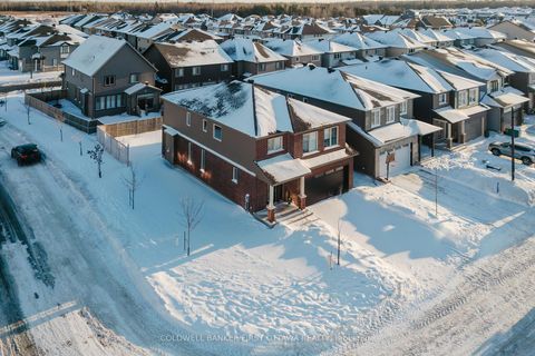 Photo 2 at 896 Sendero Way, Remainder of Stittsville & Area, Stittsville