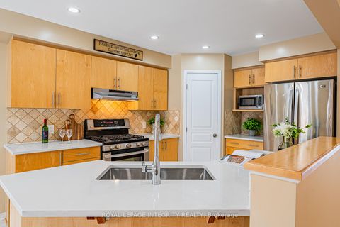 Photo 15 at 361 Celtic Ridge Crescent, Morgan's Grant/South March, Kanata