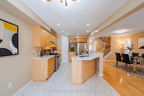 Photo 18 at 361 Celtic Ridge Crescent, Morgan's Grant/South March, Kanata