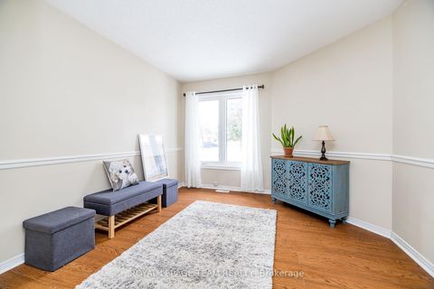 Photo 25 at 14 - 27 Pine Needles Court, Stittsville (Central), Stittsville