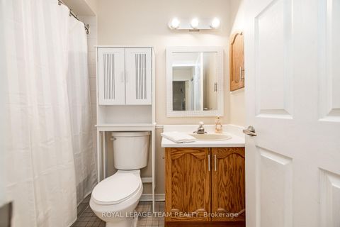 Photo 26 at 14 - 27 Pine Needles Court, Stittsville (Central), Stittsville