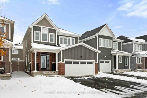 Photo 1 at 58 HACKAMORE Crescent, Goulbourn Twp From Franktown Rd/South To Rideau, Stittsville