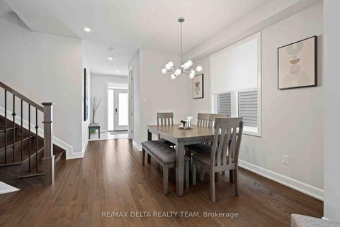 Photo 6 at 58 HACKAMORE Crescent, Goulbourn Twp From Franktown Rd/South To Rideau, Stittsville