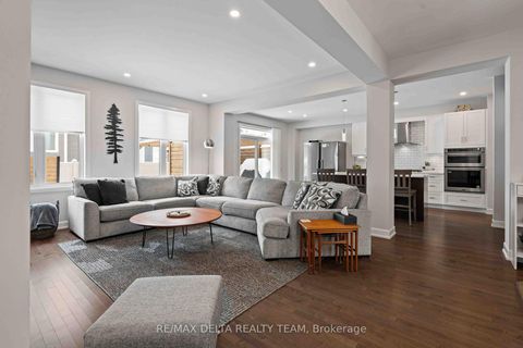 Photo 8 at 58 HACKAMORE Crescent, Goulbourn Twp From Franktown Rd/South To Rideau, Stittsville