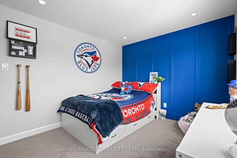 Photo 21 at 58 HACKAMORE Crescent, Goulbourn Twp From Franktown Rd/South To Rideau, Stittsville