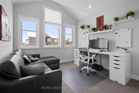 Photo 22 at 58 HACKAMORE Crescent, Goulbourn Twp From Franktown Rd/South To Rideau, Stittsville