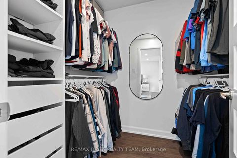 Photo 26 at 58 HACKAMORE Crescent, Goulbourn Twp From Franktown Rd/South To Rideau, Stittsville