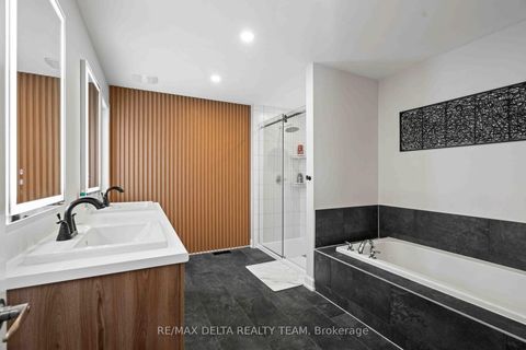 Photo 30 at 58 HACKAMORE Crescent, Goulbourn Twp From Franktown Rd/South To Rideau, Stittsville