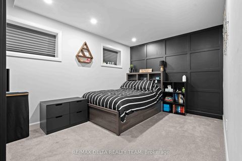 Photo 38 at 58 HACKAMORE Crescent, Goulbourn Twp From Franktown Rd/South To Rideau, Stittsville