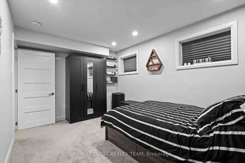 Photo 39 at 58 HACKAMORE Crescent, Goulbourn Twp From Franktown Rd/South To Rideau, Stittsville