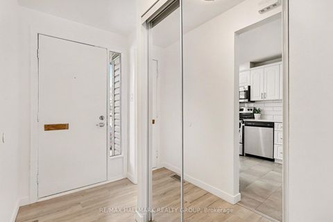 Photo 10 at 6861 Bilberry Drive, Convent Glen North, Orleans