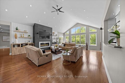 Photo 9 at 1610 Linkland Court, Cumberland Estates, Orleans