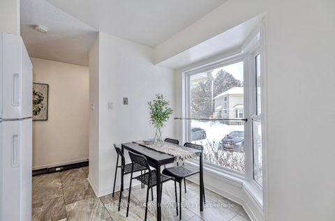 Photo 4 at 8 - 104 Mcdermot Court, Katimavik, Kanata