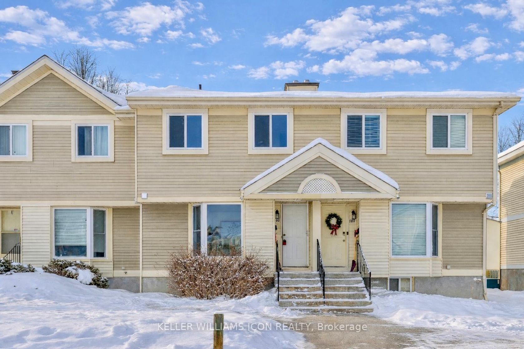 8 - 104 Mcdermot Court, Katimavik, Kanata 2