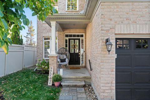 Photo 2 at 406 Keith Crescent, Mer Bleue/Bradley Estates/Anderson Park, Orleans